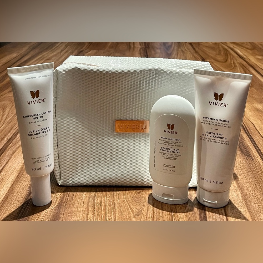 New Authentic VivierSkin 4 Piece Skincare Bundle Set
